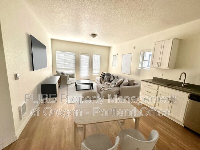 Building Photo - 22025 NE Halsey St