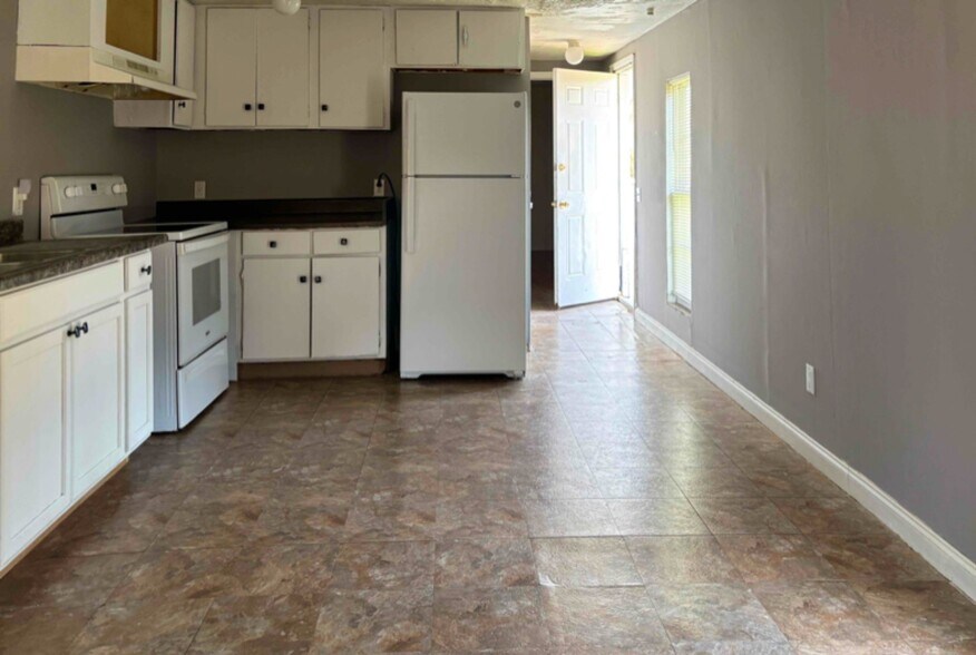 Building Photo - 1048 Tigger Loop