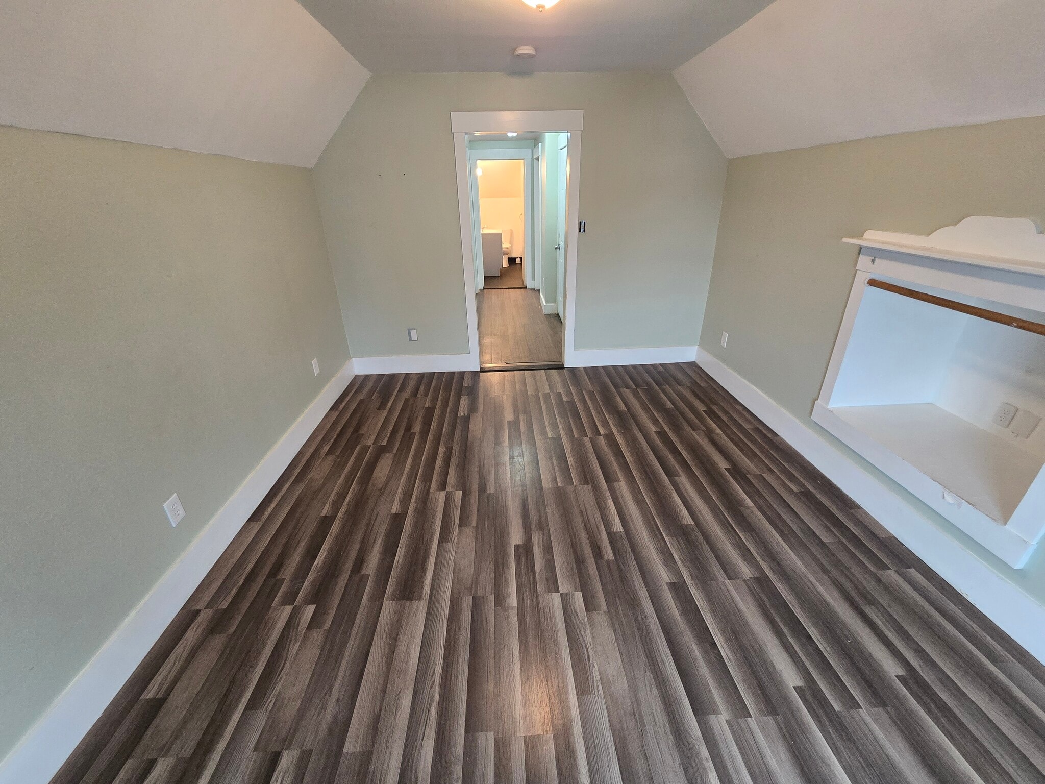 Building Photo - 6 Dixon St