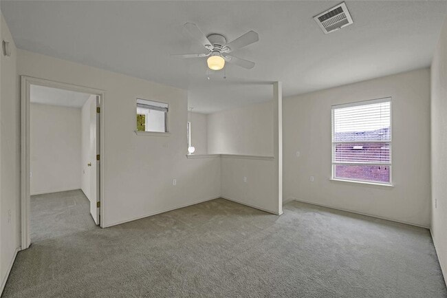 Building Photo - 5509 Bentsen Ln