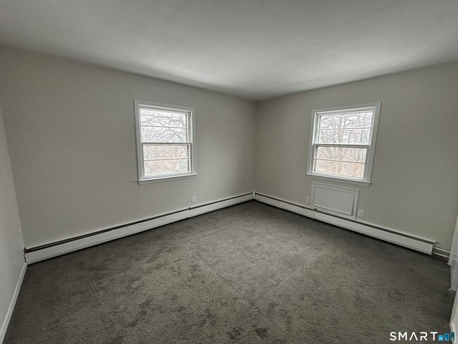 Building Photo - 306 Pine Rock Ave