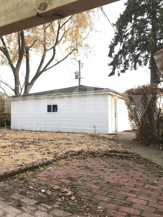 Building Photo - 509 Marie Dr