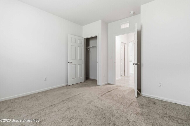 Building Photo - 939 Remington Green Dr SE