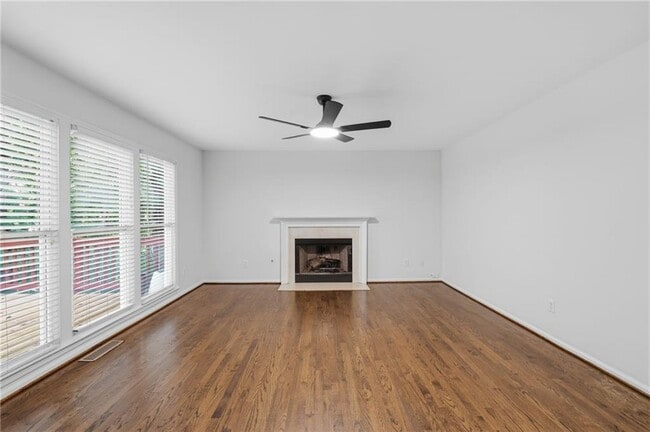 Building Photo - 620 Brook Landing Ct