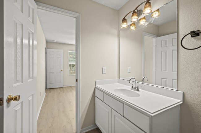 Building Photo - 20634 Ricewood Village Trail