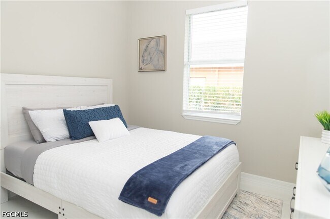 Building Photo - 1228 Chrisholm St