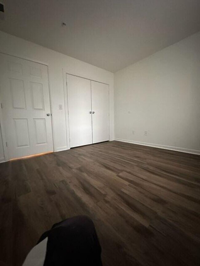 Building Photo - Two Bedroom Apartment