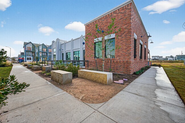 Building Photo - 1213 Mercantile St