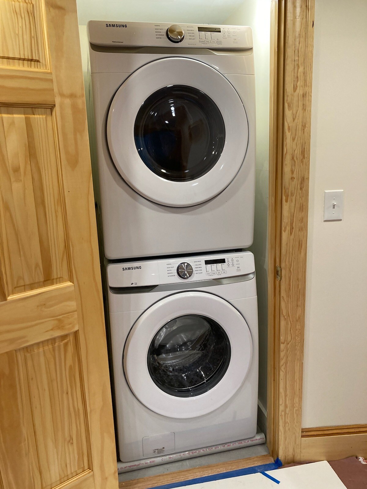 Building Photo - 146 Calumet St