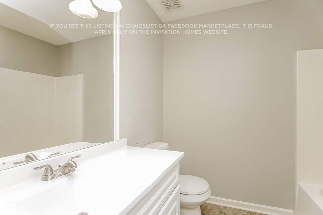 Building Photo - 5449 Sweetsprings Dr SW