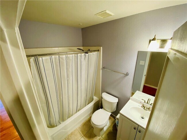 Building Photo - 3811 Julianas Way
