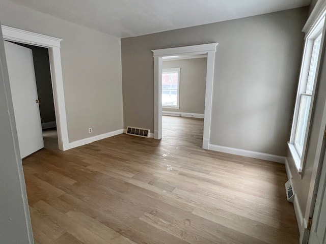 Building Photo - 911 E Washington St