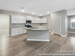 Building Photo - 843 Brown Thrasher