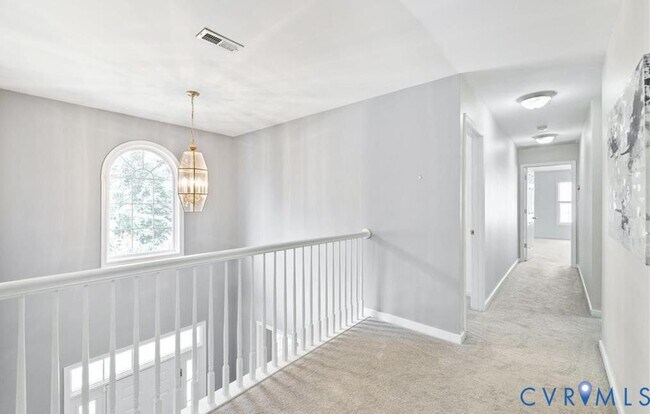 Building Photo - 1937 Bantry Dr