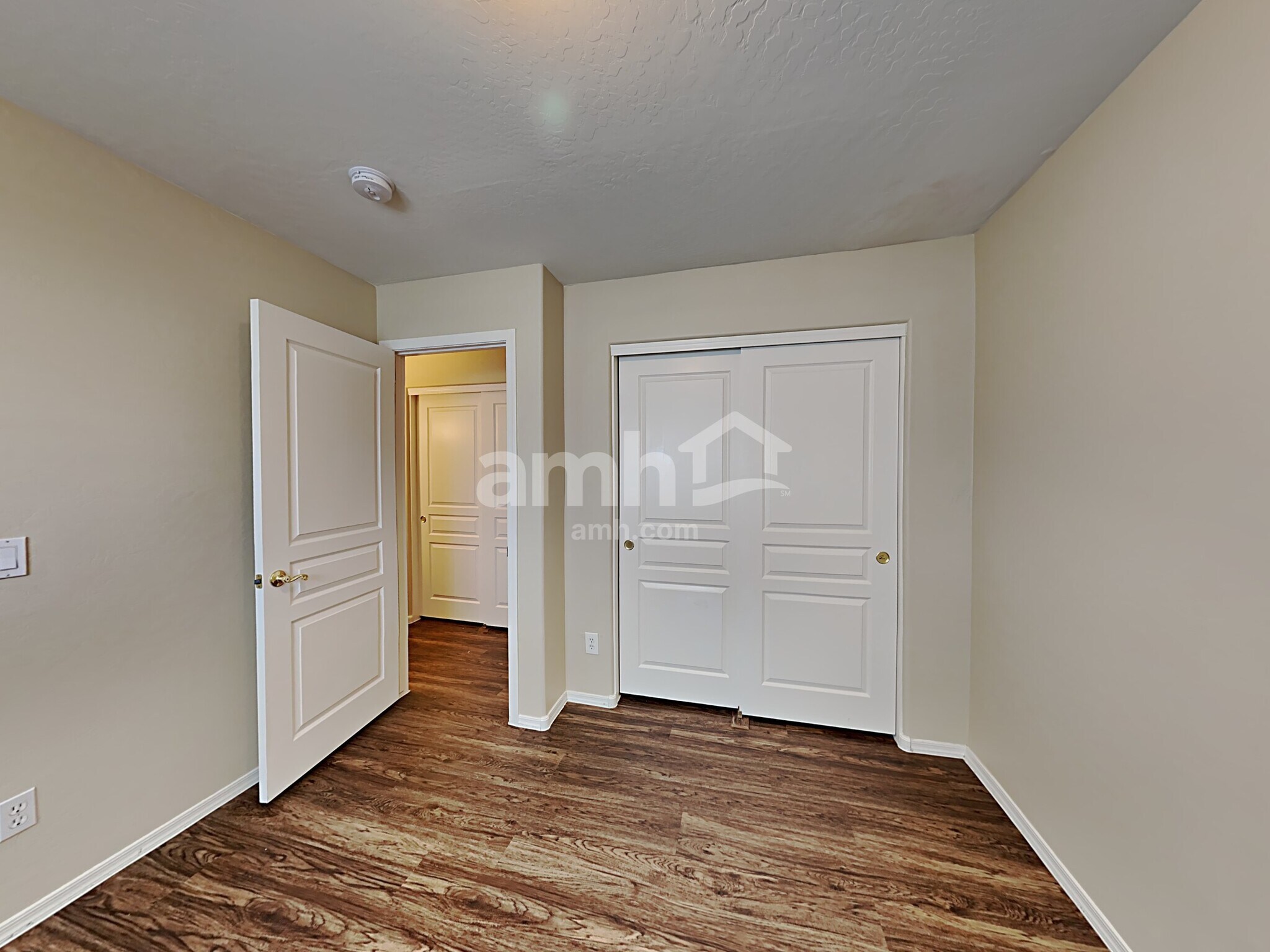 Building Photo - 24160 W Lasso Ln