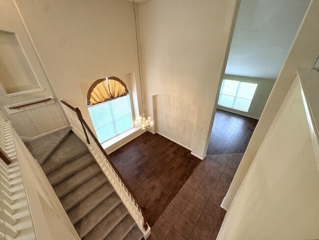 Building Photo - 2601 Easton Springs Ct
