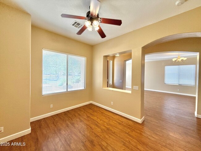 Building Photo - 12816 W Vista Paseo Dr
