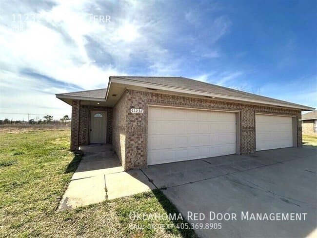 Building Photo - 11232 NW 6th Terrace