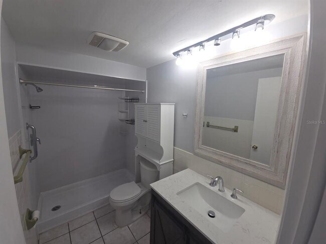 Building Photo - 3619 Springfield Dr