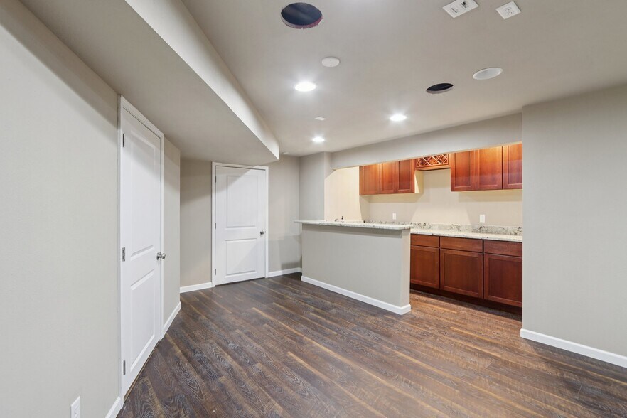 Building Photo - 7119 Calla Pass