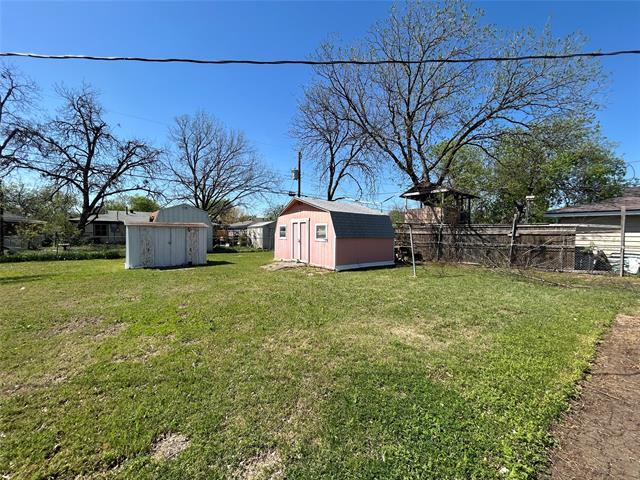 Building Photo - 720 Sandell Dr