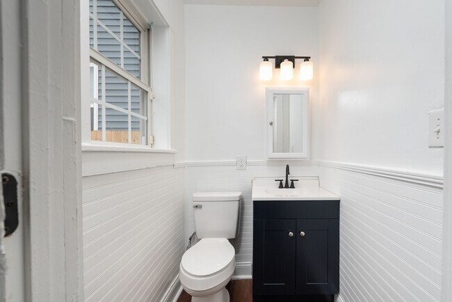 Building Photo - Charming 3BR House in Richmond