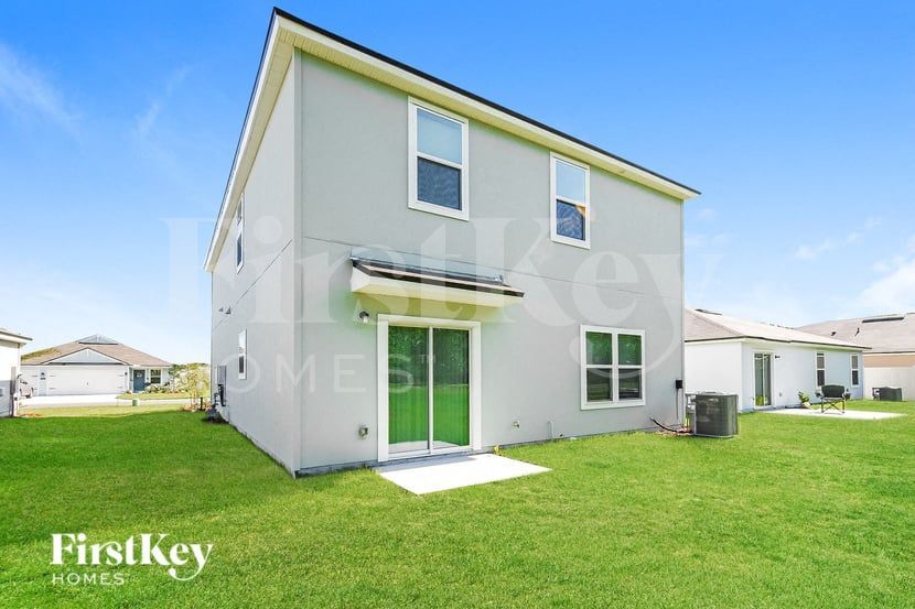 Building Photo - 325 Jarama Cir