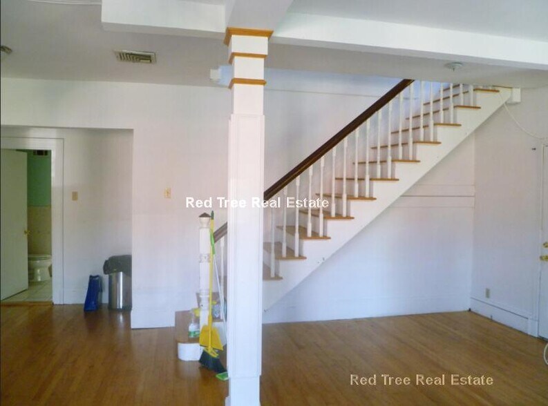 Building Photo - 12 Verndale St