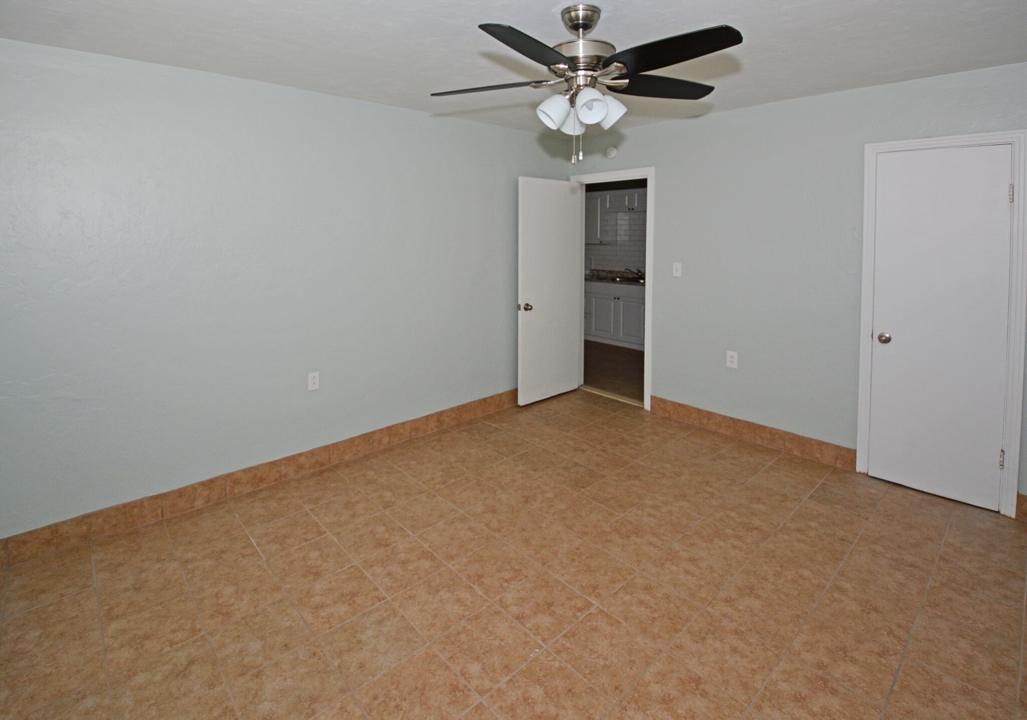Bedroom 2 - 5009 TANGERINE AVE S