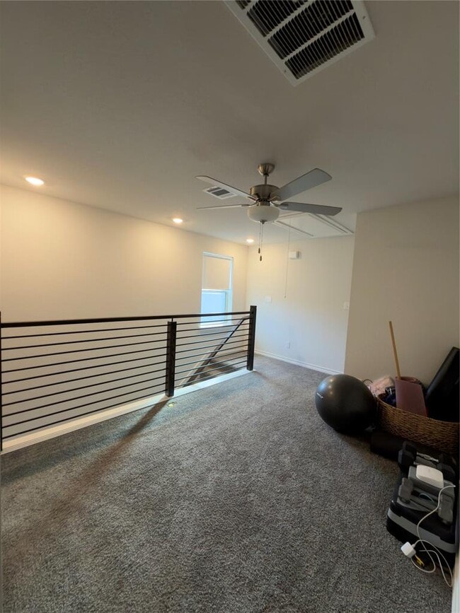 Building Photo - 132 Small Seed Dr