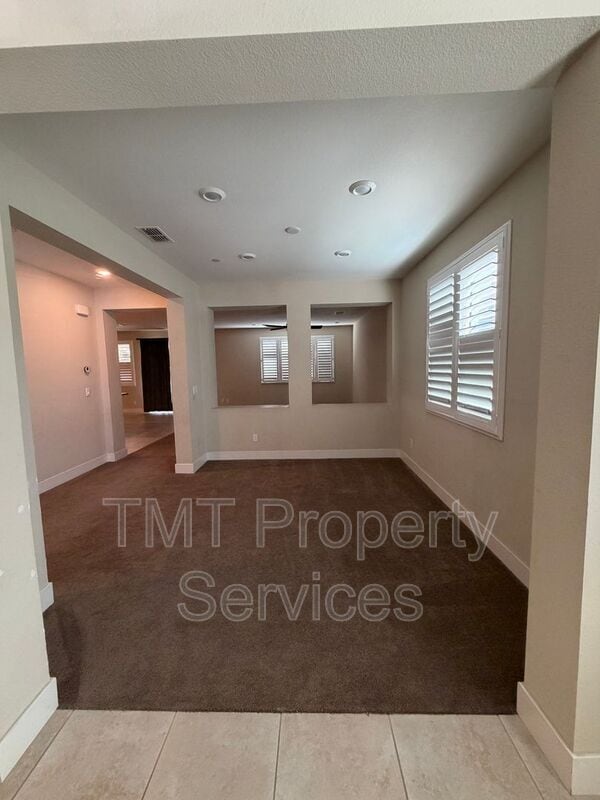Building Photo - 9554 Sauterne Way