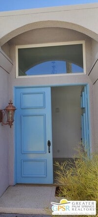 Building Photo - 2518 S Sierra Madre