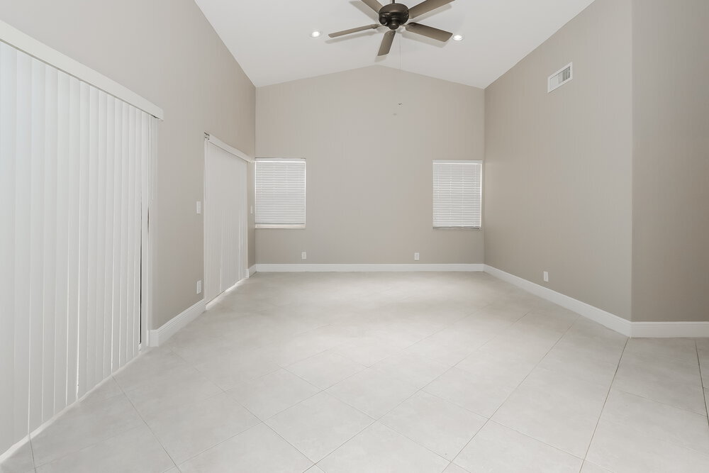 Building Photo - 2638 Country Golf Dr