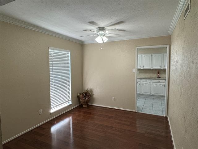 Building Photo - 1816 Post Oak Ln