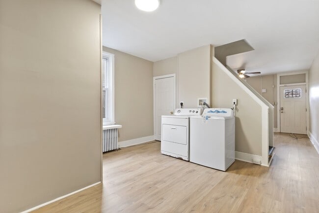 Building Photo - 5843 Magnolia St