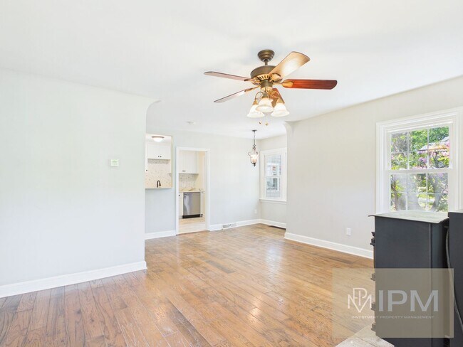 Building Photo - Country Comfort, Modern Living | 3 Bedroom, 1 Bath, Eastern York School District