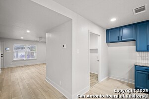 Building Photo - 8 Palomar