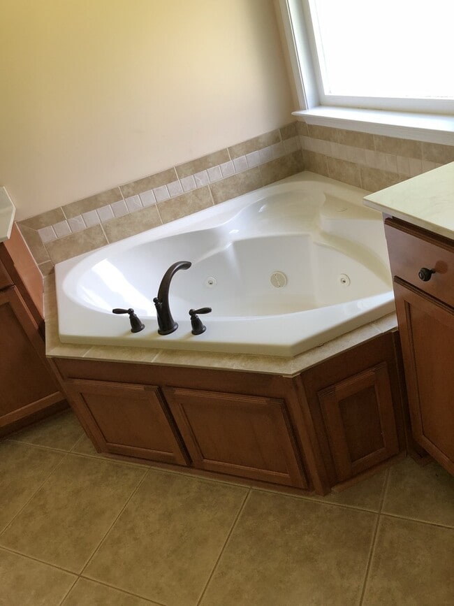 Building Photo - Coming Soon!!