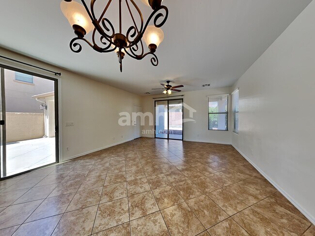 Building Photo - 14584 W Maui Ln