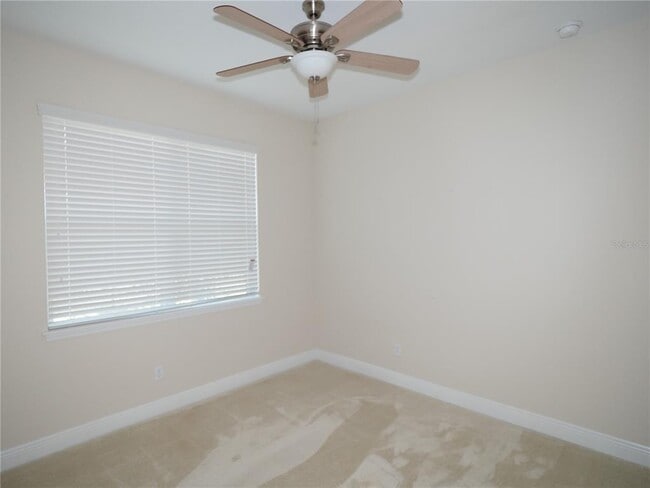 Building Photo - 995 Molly Cir