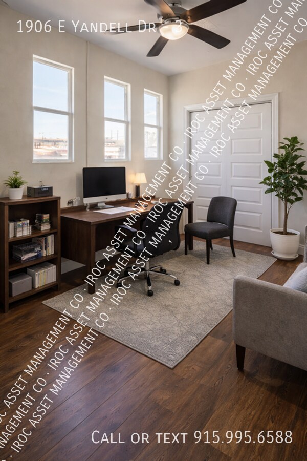 Building Photo - 1906 Yandell Dr