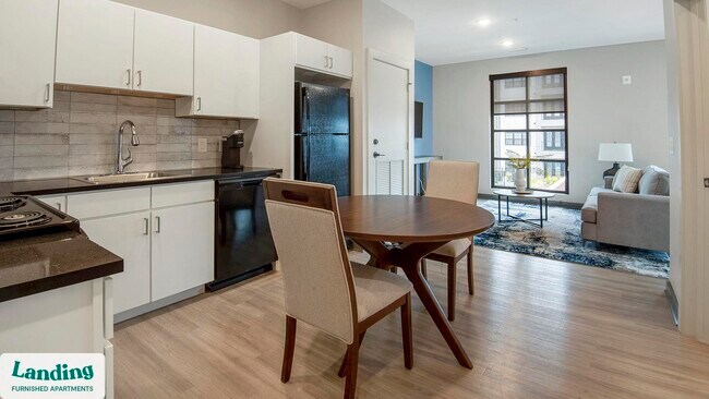 Building Photo - 645 N Front St