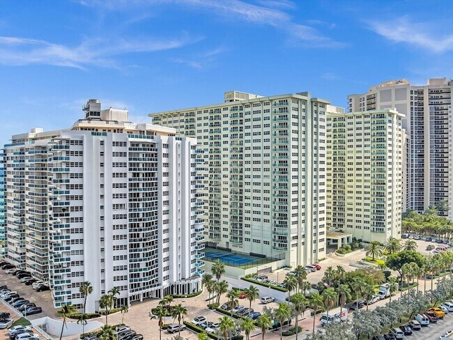Building Photo - 3430 Galt Ocean Dr