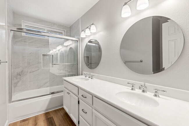 Building Photo - Beautiful 5Br / 3Ba Home In Carmel Valley!! Call to schedule a showing! 3D Tour Available!