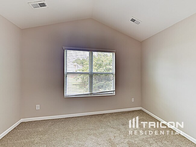 Building Photo - 4932 Magnasco Ln