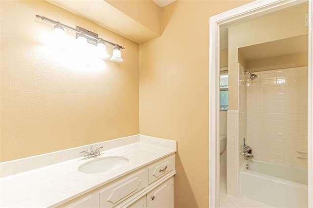 Building Photo - 4278 Royal Ridge Dr