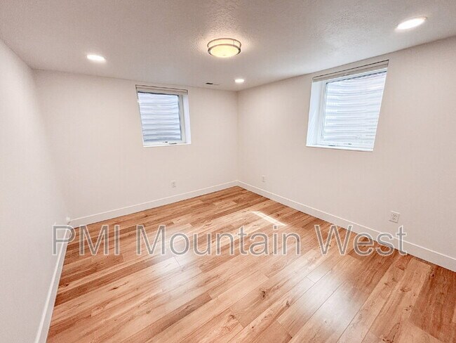 Building Photo - 4640 W 2200 N St