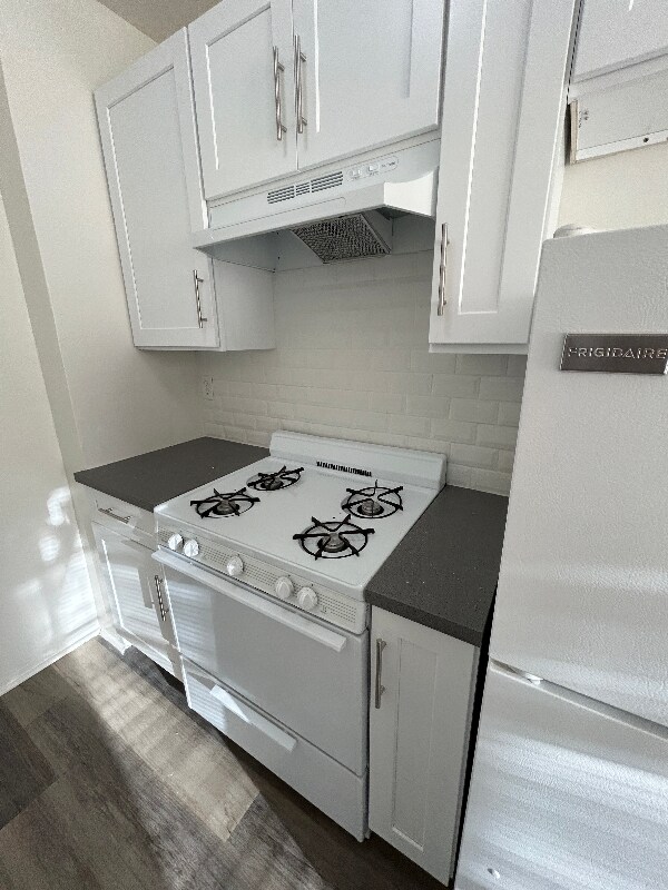 Building Photo - 1523 N McCadden Pl