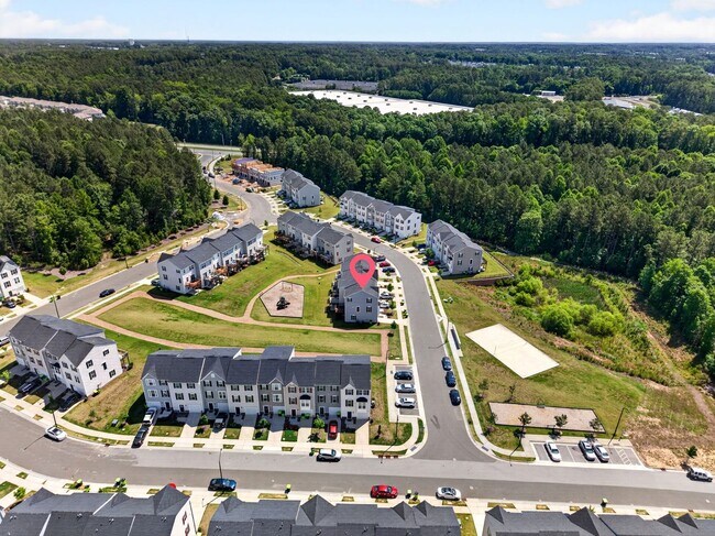 Building Photo - 1232 Lizer Rd