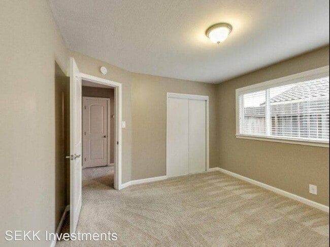 Building Photo - 1 br, 1 bath Apartment - 658 Cherry Way